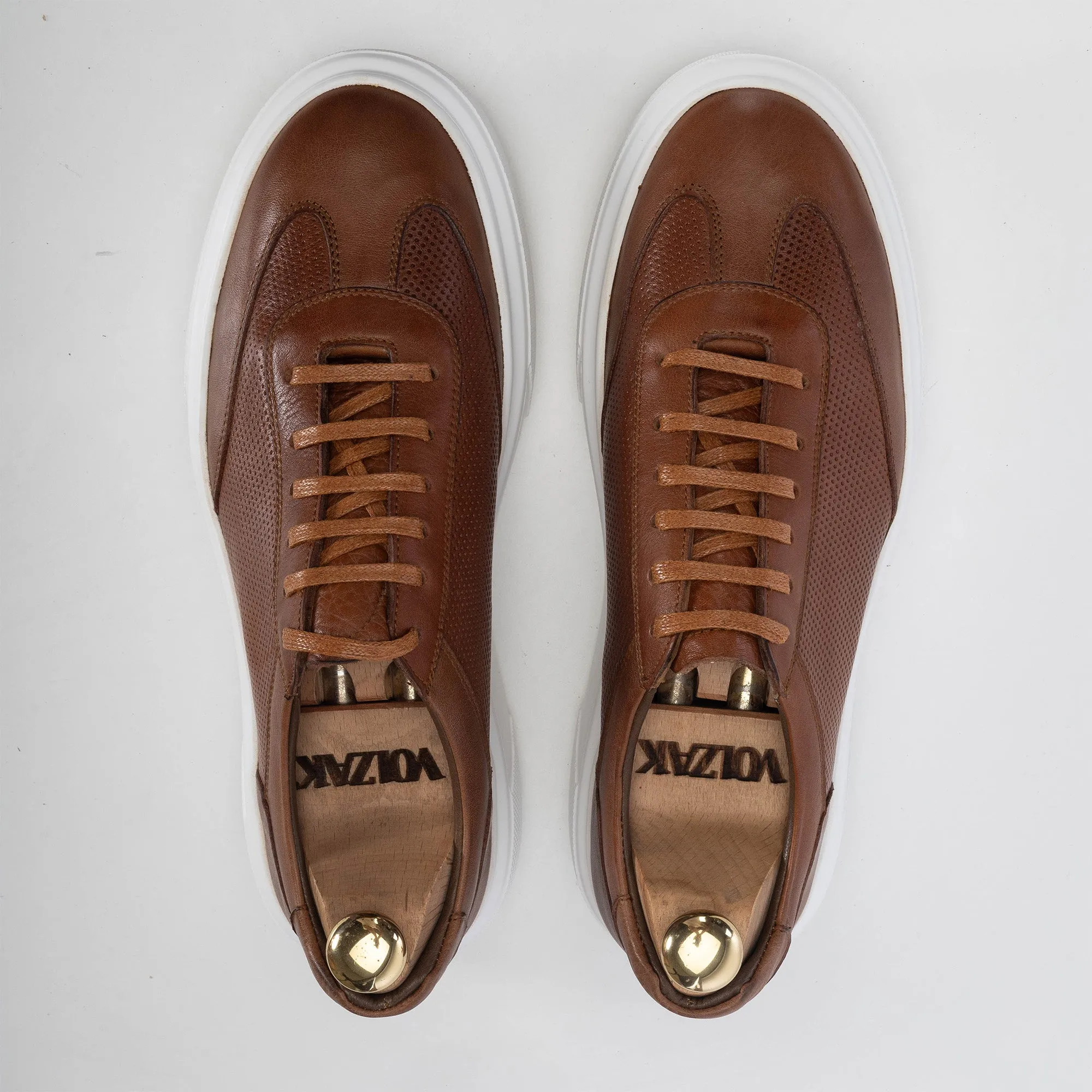 '''401 Basket en cuir Camel