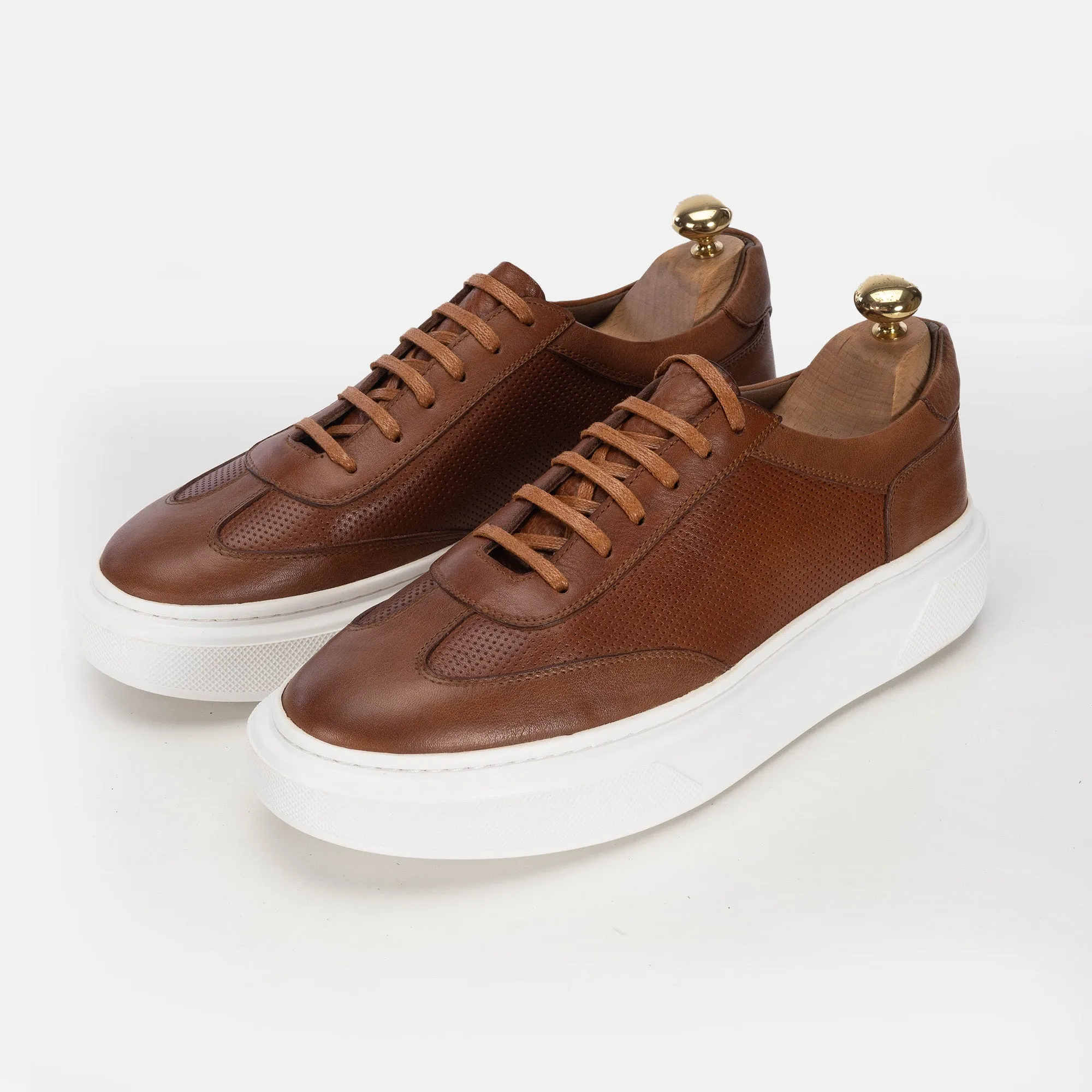 '''401 Basket en cuir Camel
