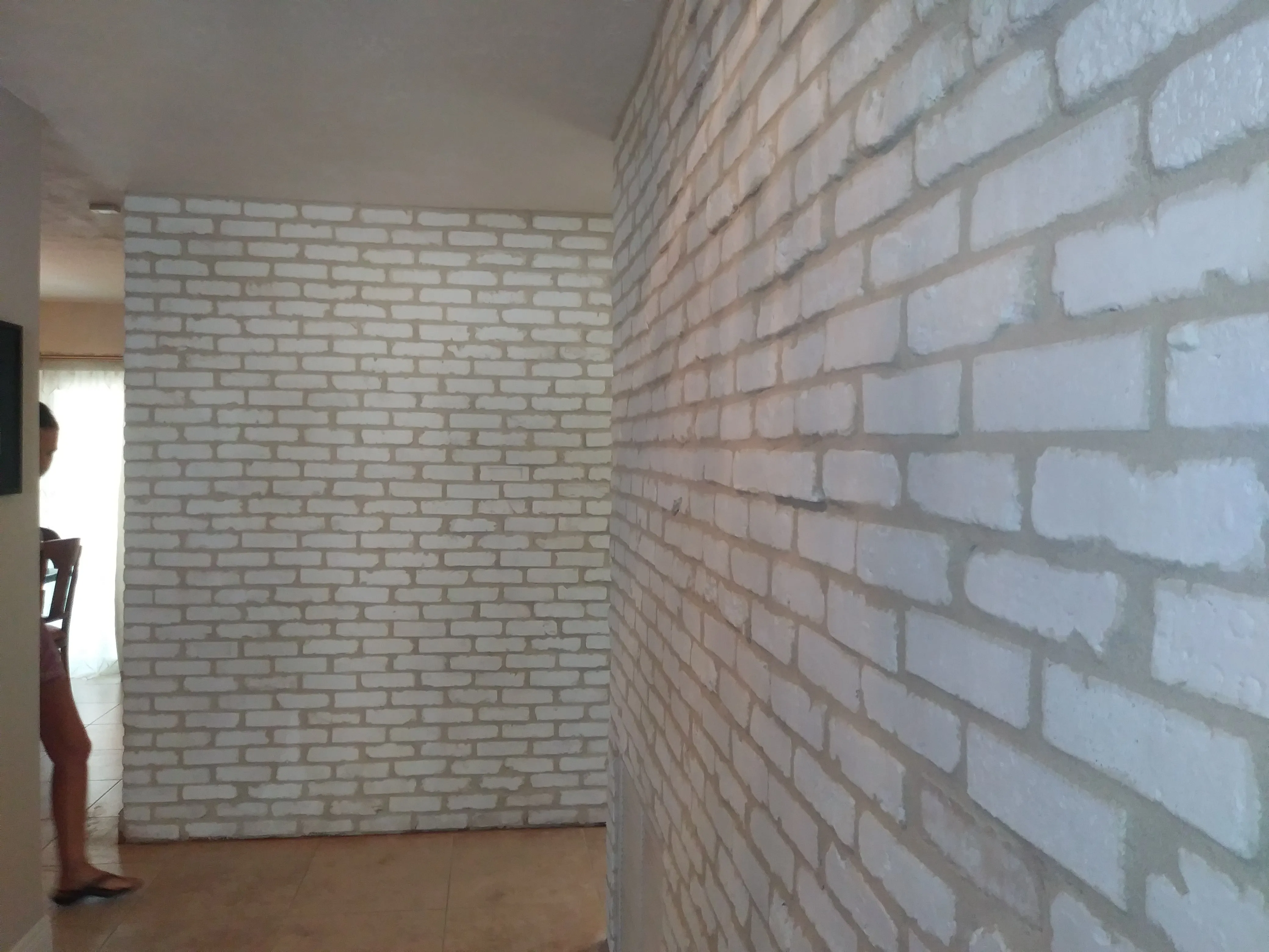 CHICAGO STYLE BRICK VENEERS- PURE WHITE COLOR.   Make Your Home Decor Art With White Brick Tiles. FREE SHIPPING!