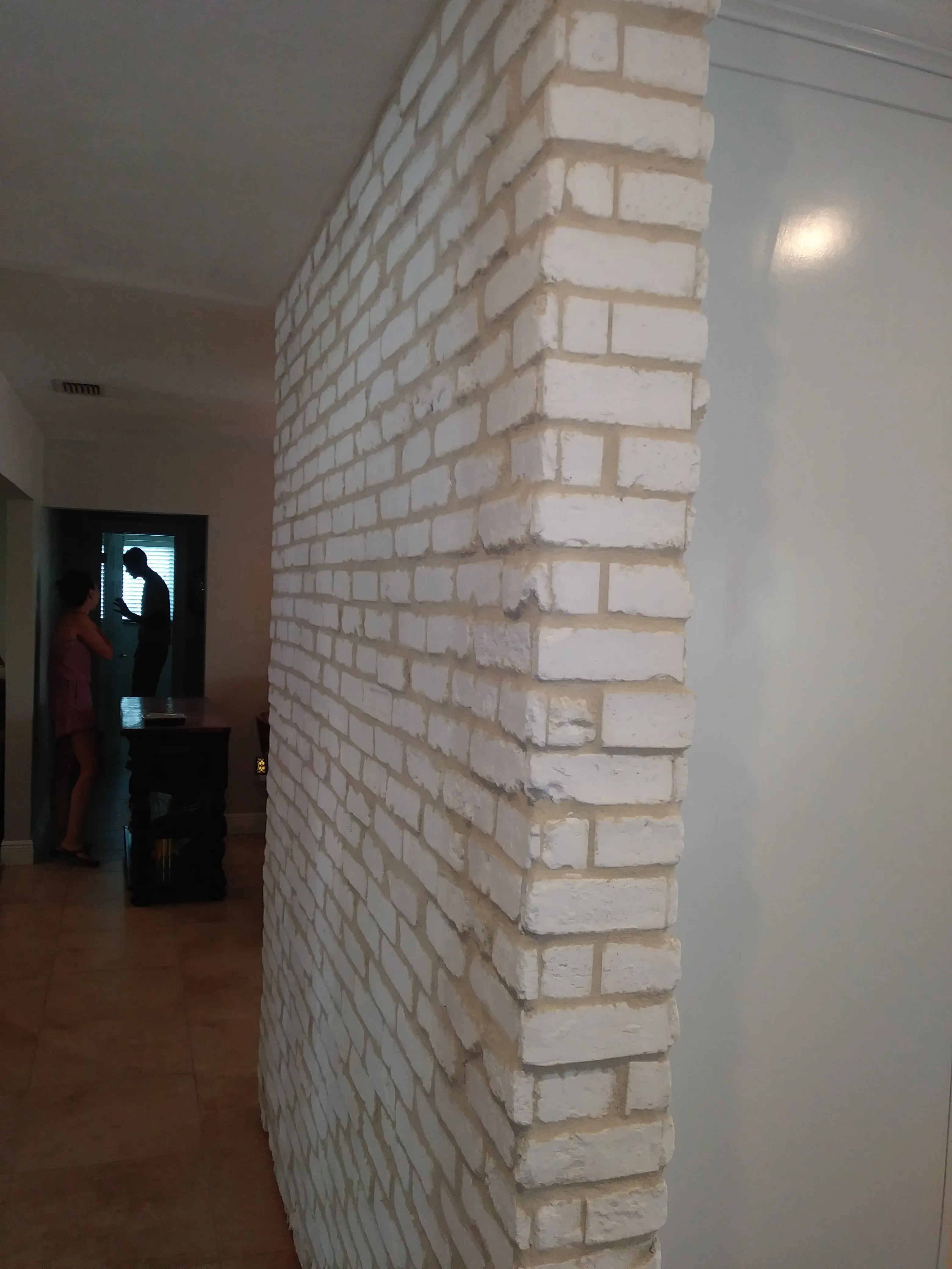 CHICAGO STYLE BRICK VENEERS- PURE WHITE COLOR.   Make Your Home Decor Art With White Brick Tiles. FREE SHIPPING!