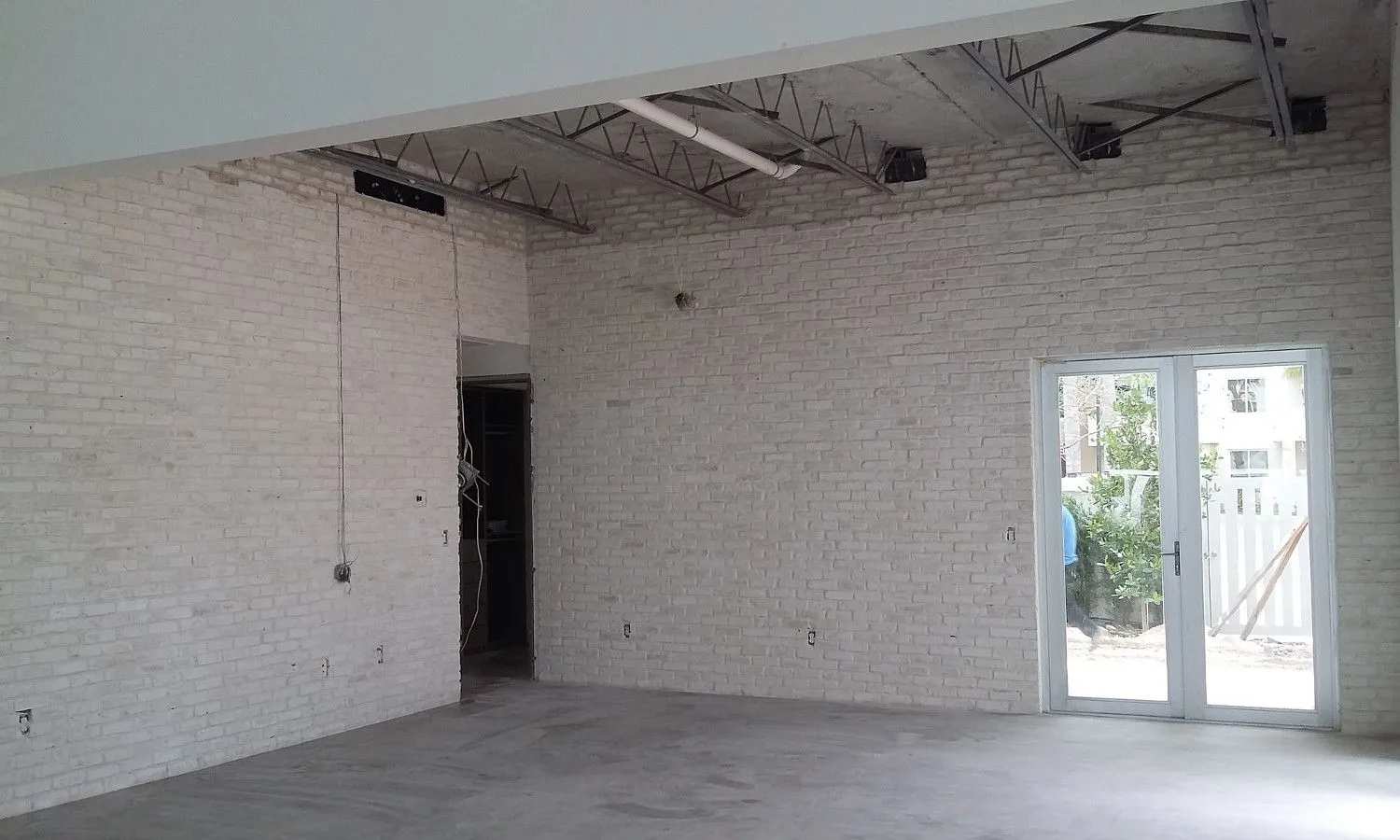 CHICAGO STYLE BRICK VENEERS- PURE WHITE COLOR.   Make Your Home Decor Art With White Brick Tiles. FREE SHIPPING!