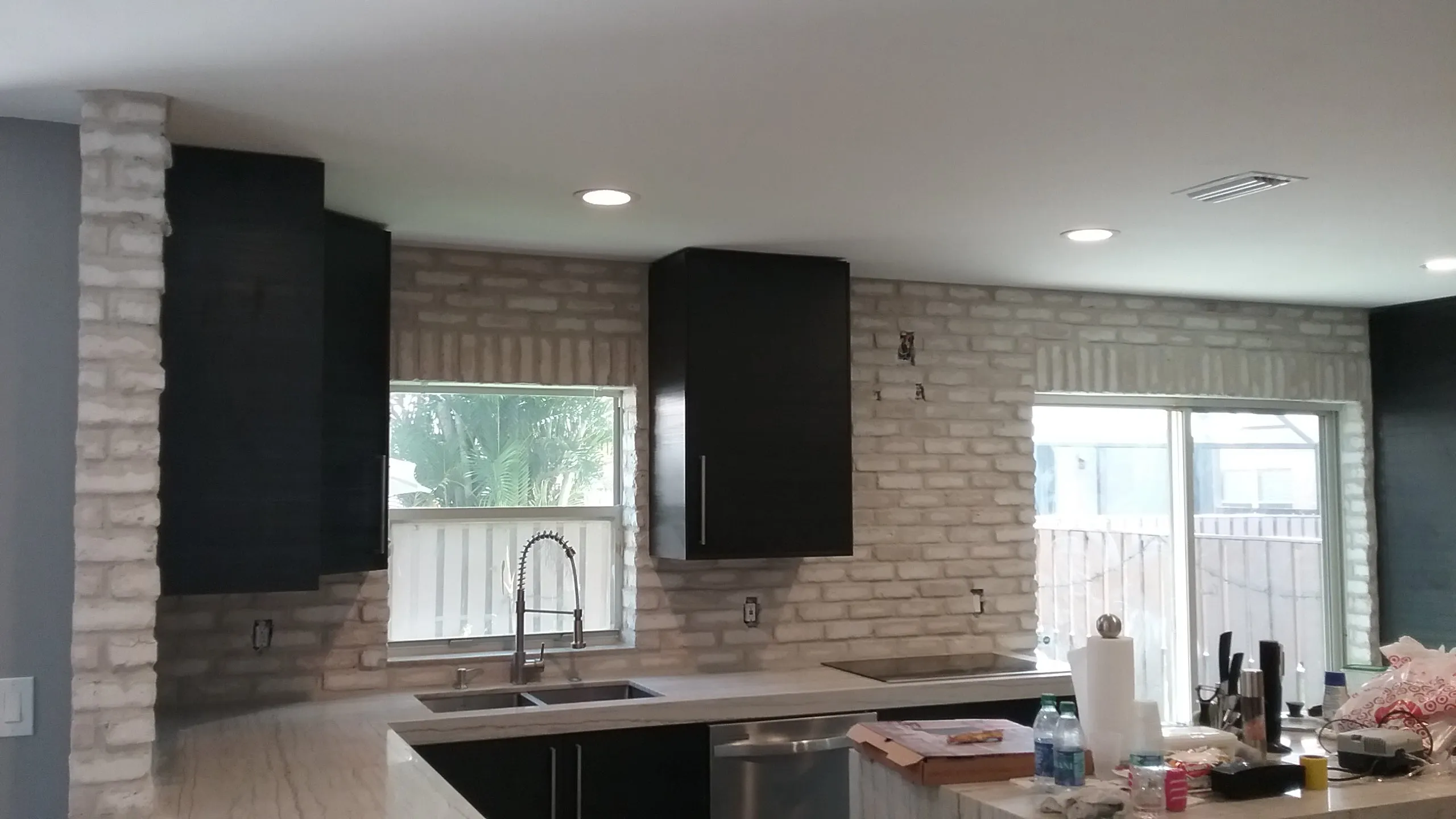 CHICAGO STYLE BRICK VENEERS- PURE WHITE COLOR.   Make Your Home Decor Art With White Brick Tiles. FREE SHIPPING!