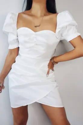 Cream puff sleeved mini dress