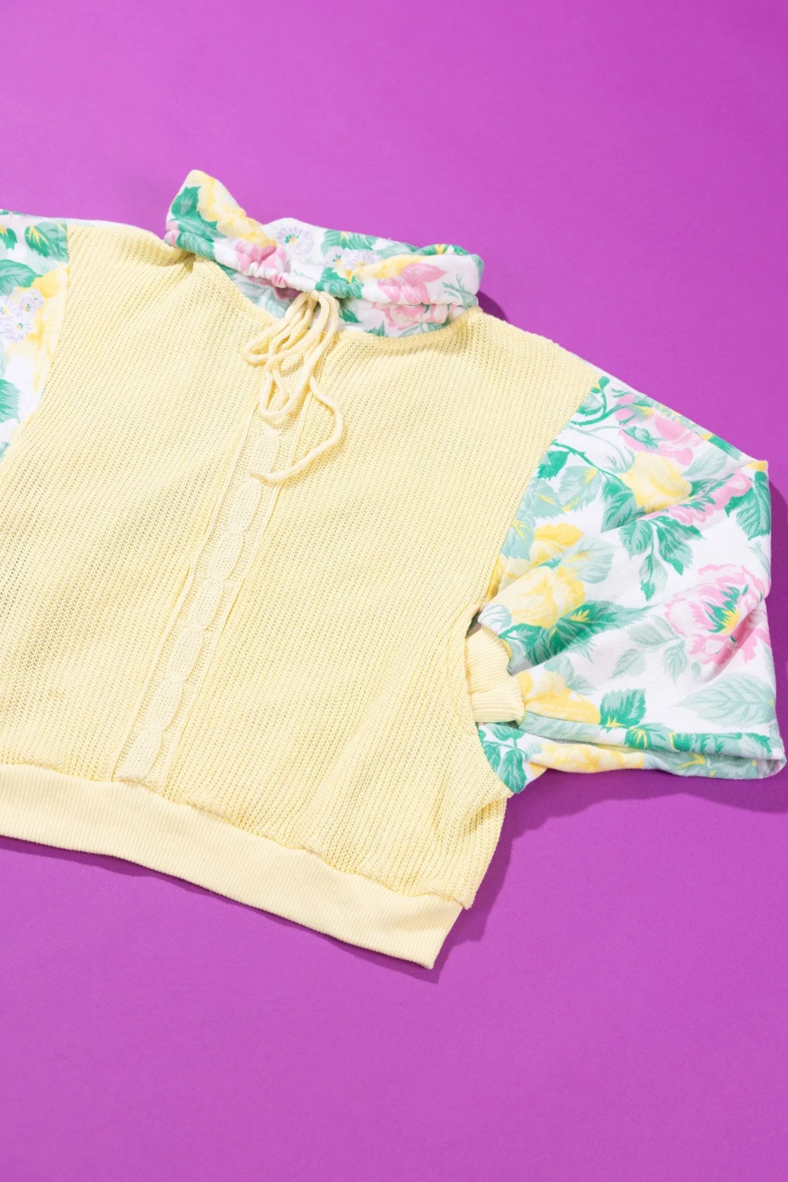 Vintage 90/00s Nok Nok Floral Crop Sweater