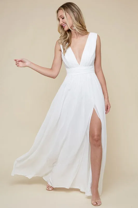 White Ladies Sleeveless Chiffon Slit Maxi Dress